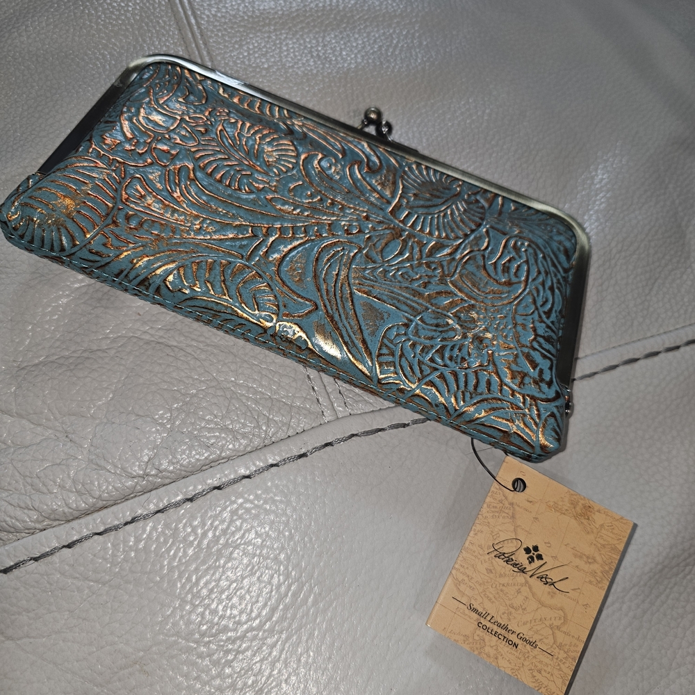 Elegant Teal Women's Clutch Wallet